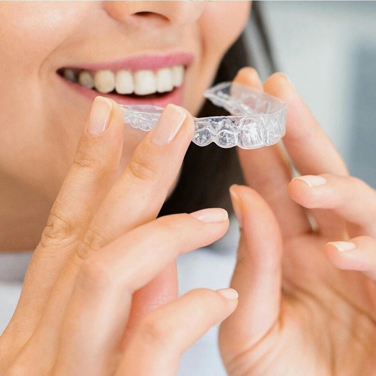 aligner-transparente-min brackets metálicos