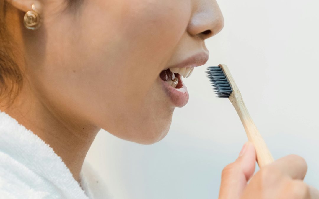 Por qué sangran las encías aunque te cepilles bien
